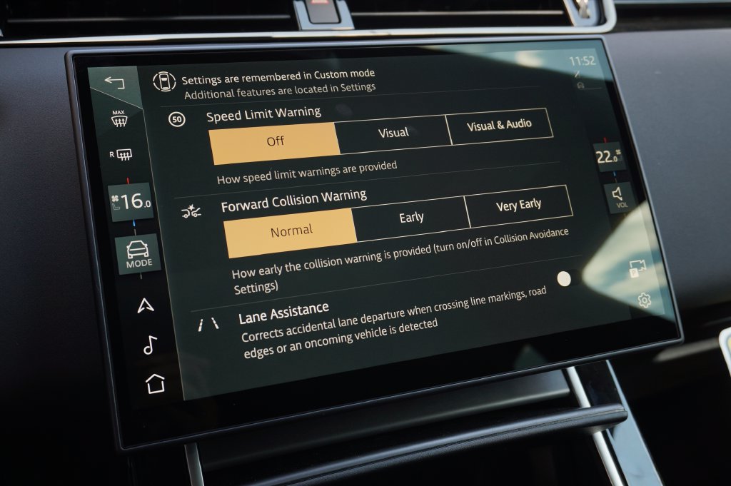 New 2026 Land Rover Range Rover Evoque S AWD/4WD image 22
