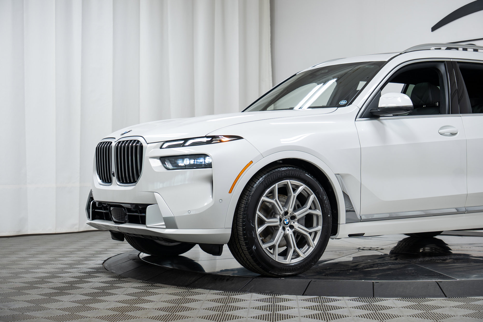 New 2026 BMW X7 xDrive40i image 26