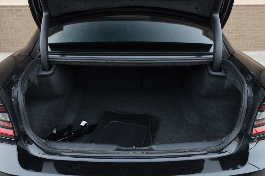 Used 2022 Dodge Charger SXT w/ Leather Interior Group image 10