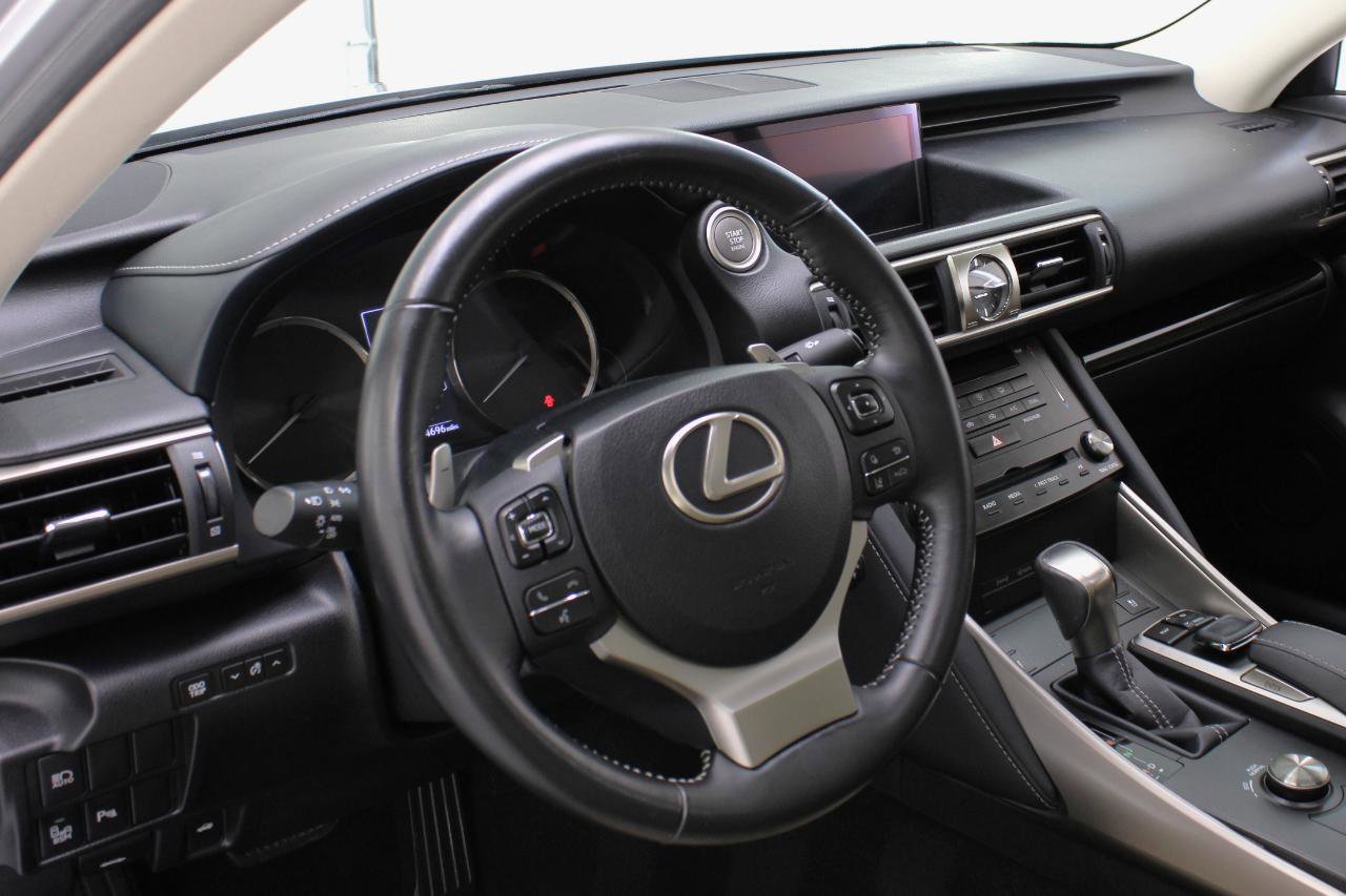 Used 2017 Lexus IS 200t w/ Navigation System Package RWD image 32