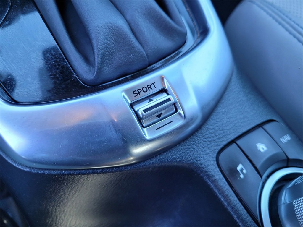 Used 2020 Toyota Yaris XLE image 19