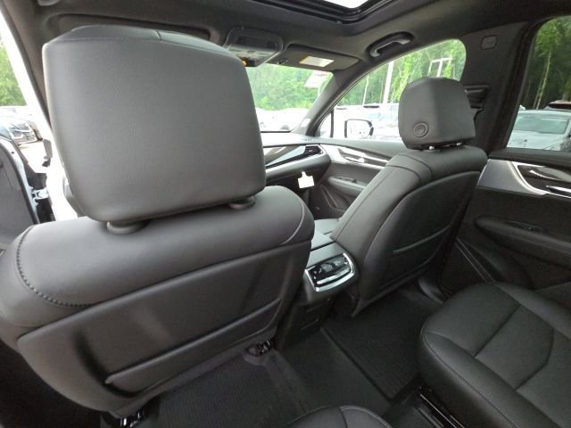 New 2025 Cadillac XT6 Sport w/ Technology Package AWD/4WD image 18