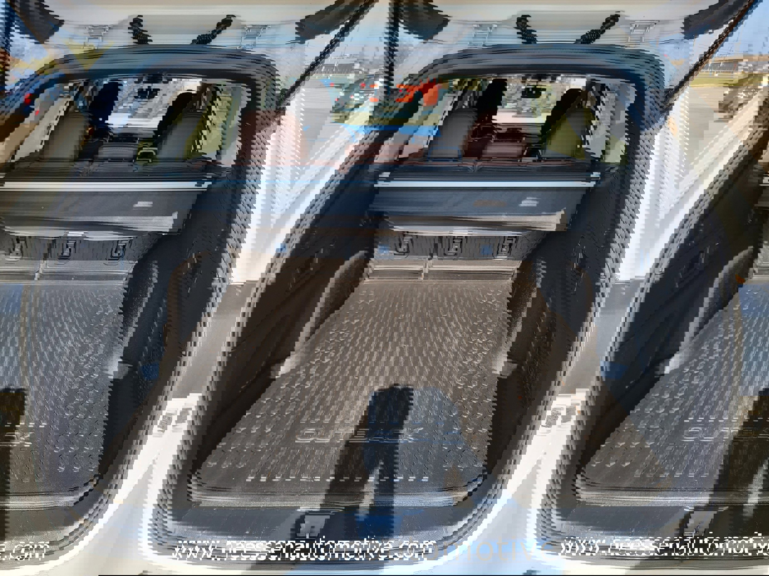 Used 2021 Subaru Outback Touring w/ Popular Package #2 image 13