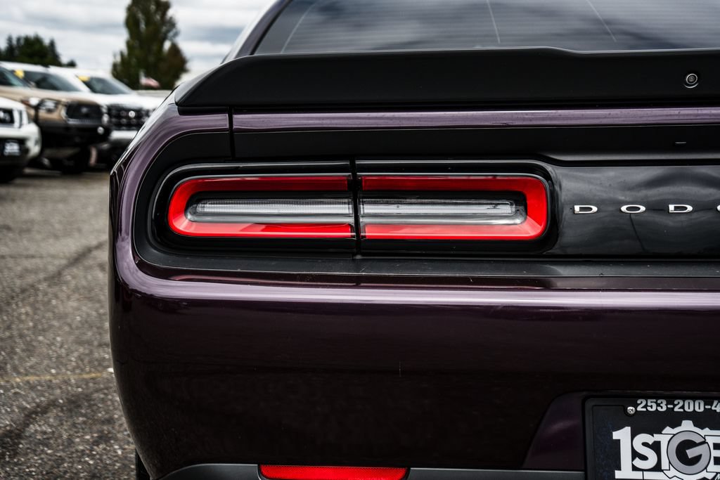 Used 2022 Dodge Challenger R/T Scat Pack RWD image 11