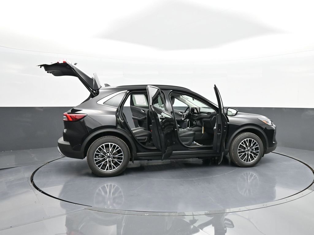 New 2025 Ford Escape SE image 48