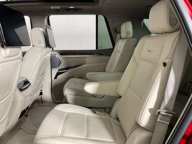 Certified 2025 Cadillac Escalade Premium Luxury Platinum image 33
