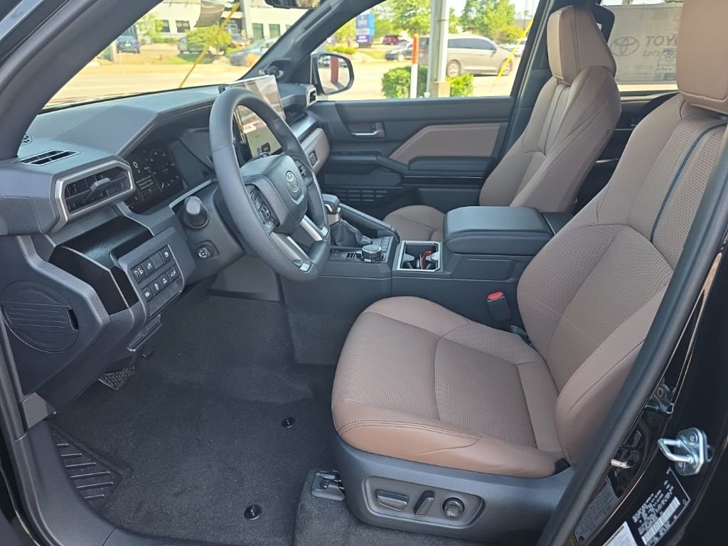 New 2026 Toyota 4Runner Limited AWD/4WD image 10