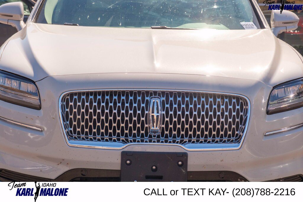 Used 2023 Lincoln Nautilus Reserve w/ Equipment Group 201A AWD/4WD image 8
