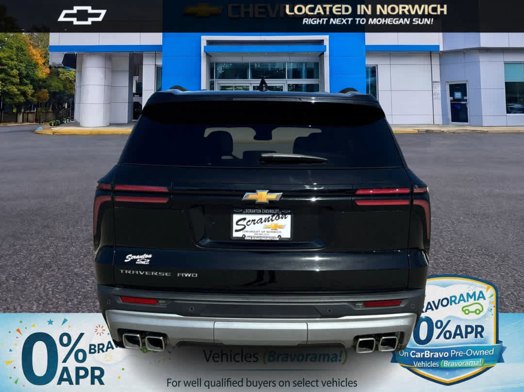 Used 2025 Chevrolet Traverse LT w/ Sun and Wheel Package image 7