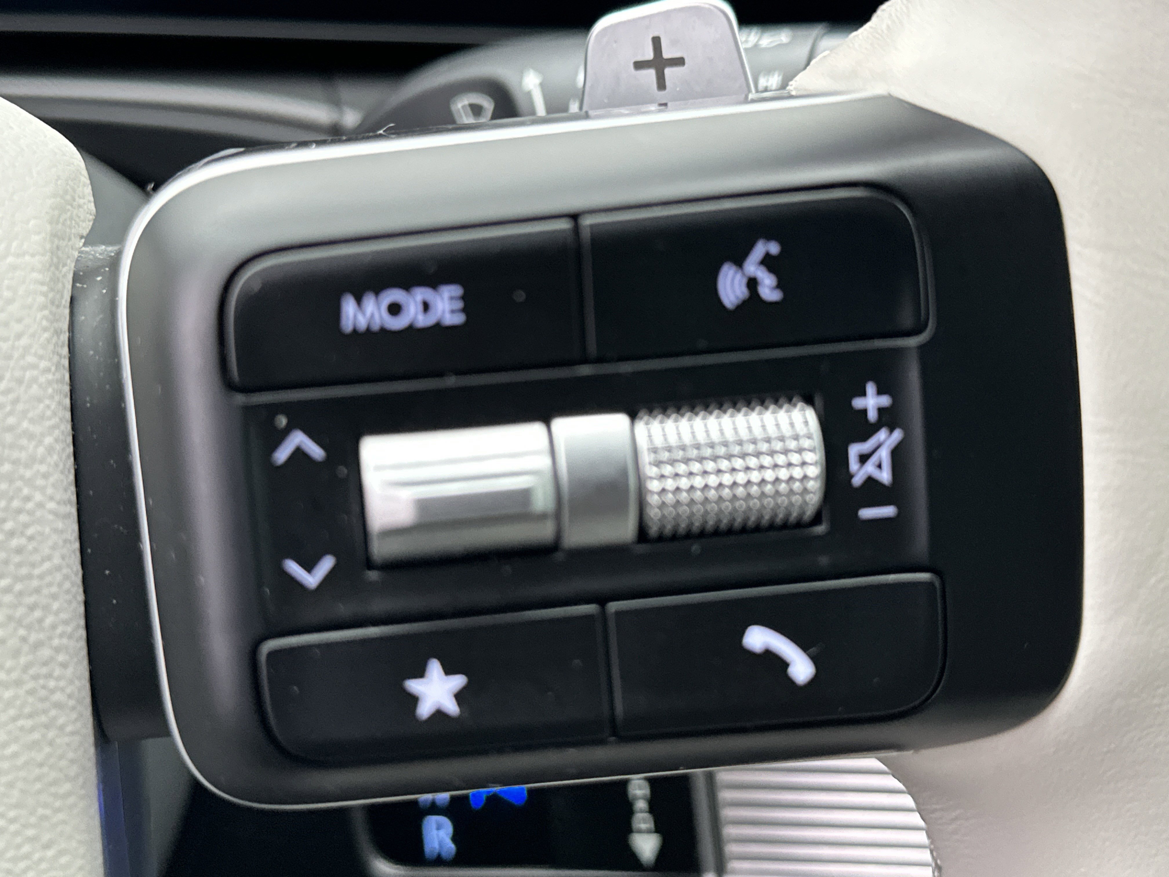 Used 2024 Hyundai Santa Fe SEL image 27