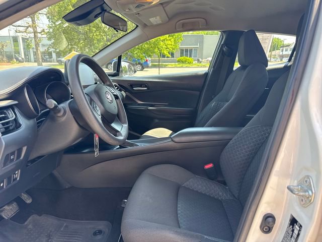 Used 2021 Toyota C-HR LE FWD image 14