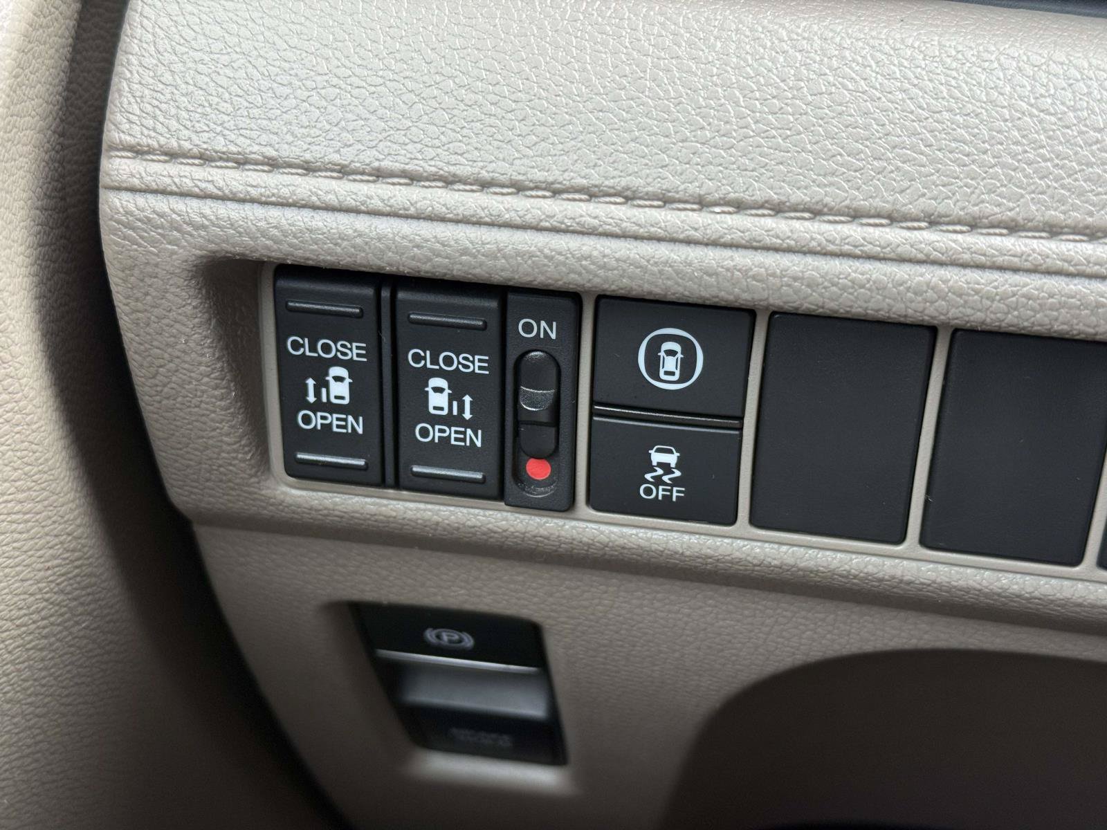 Certified 2022 Honda Odyssey EX image 26