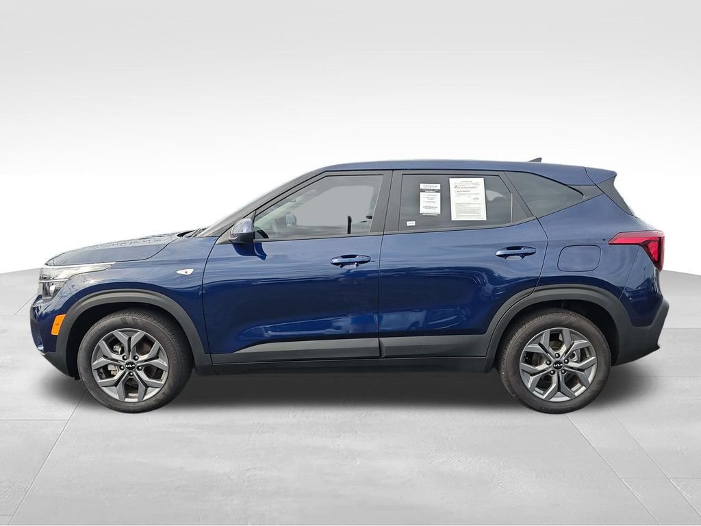 Used 2026 Kia Seltos LX FWD image 2