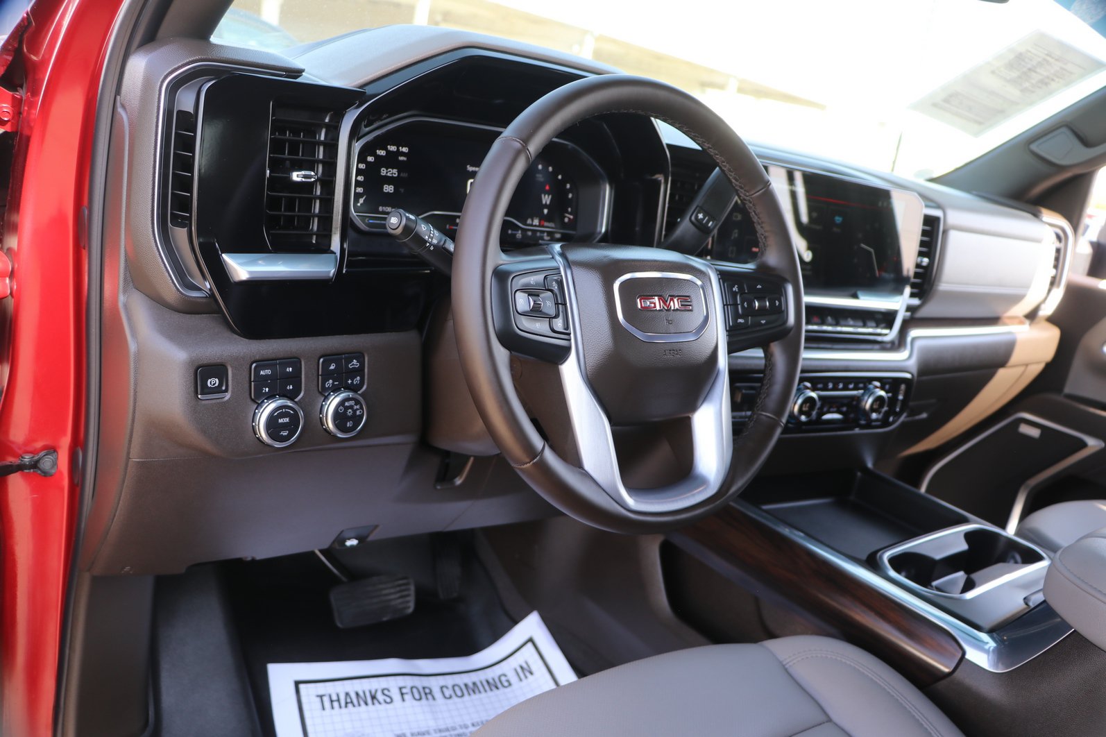 Used 2025 GMC Sierra 2500 SLT w/ SLT Premium Package AWD/4WD image 15