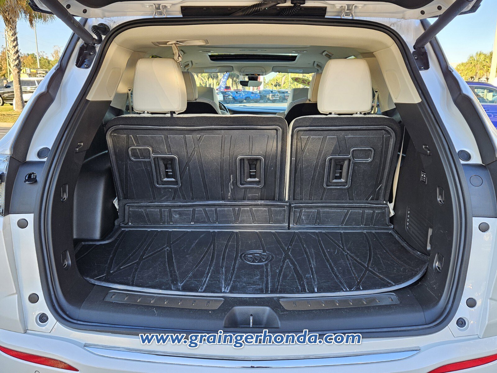 Used 2023 Buick Enclave Avenir w/ Trailering Package, 5000 lbs. image 13