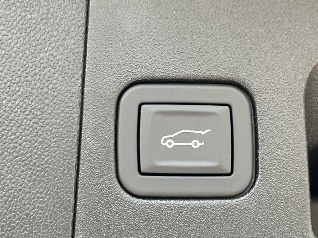 New 2025 Cadillac XT5 Premium Luxury w/ Technology Package image 12