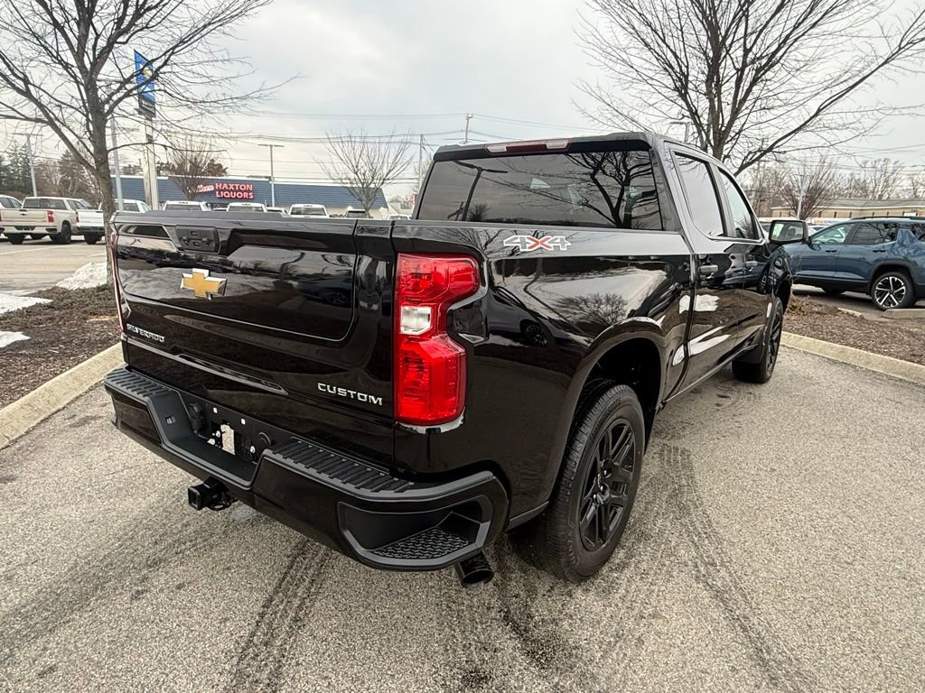 Used 2023 Chevrolet Silverado 1500 Custom image 5