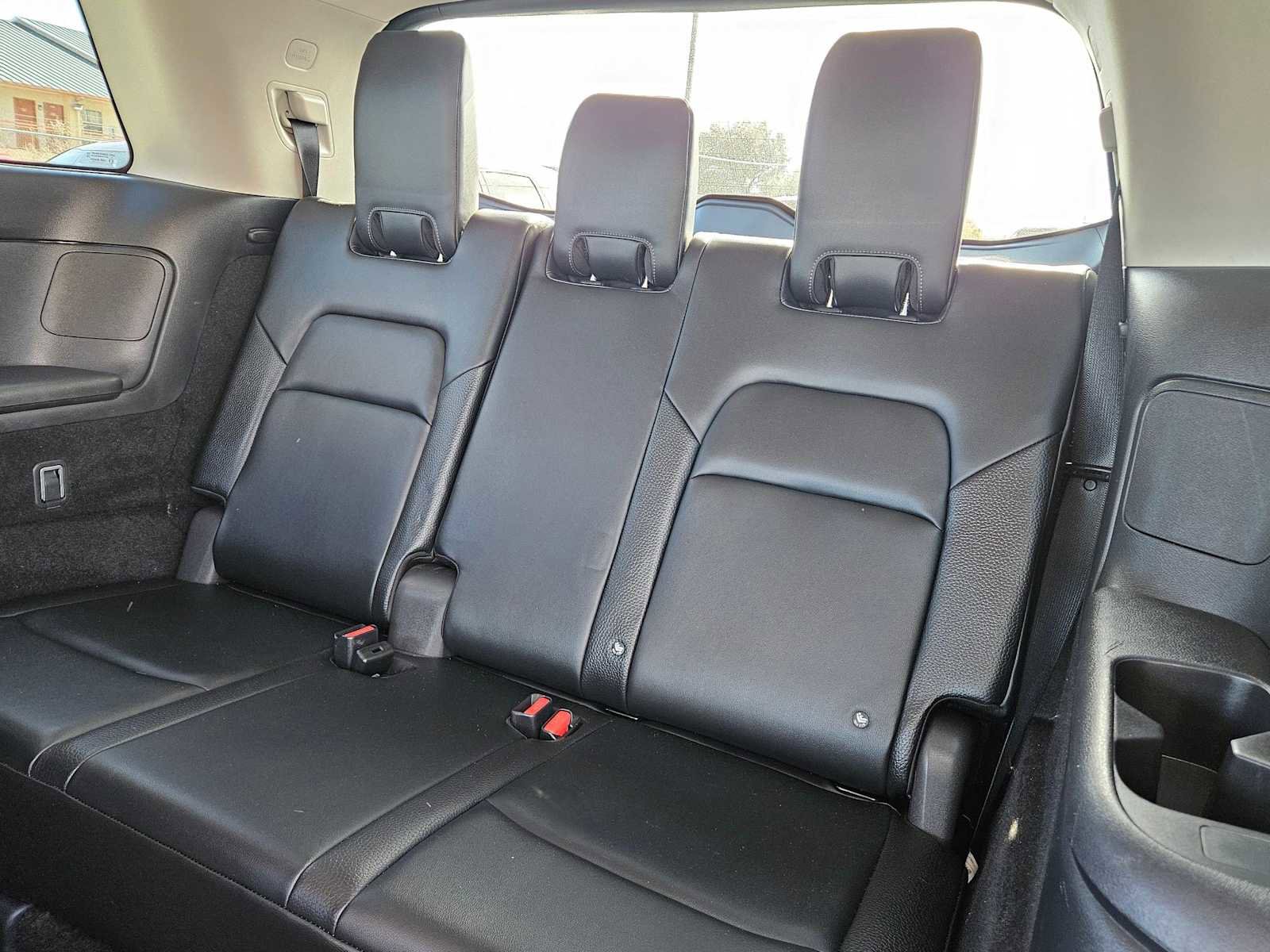 Used 2022 Nissan Pathfinder SL image 16