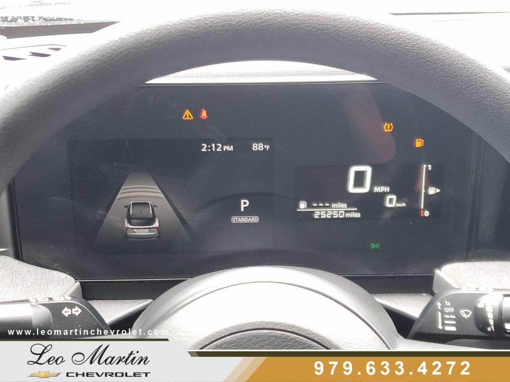Used 2025 Nissan Kicks SV FWD image 17