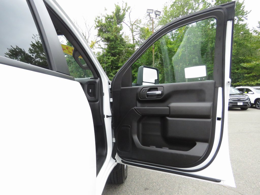 Used 2024 GMC Sierra 3500 Pro w/ Convenience Package image 13