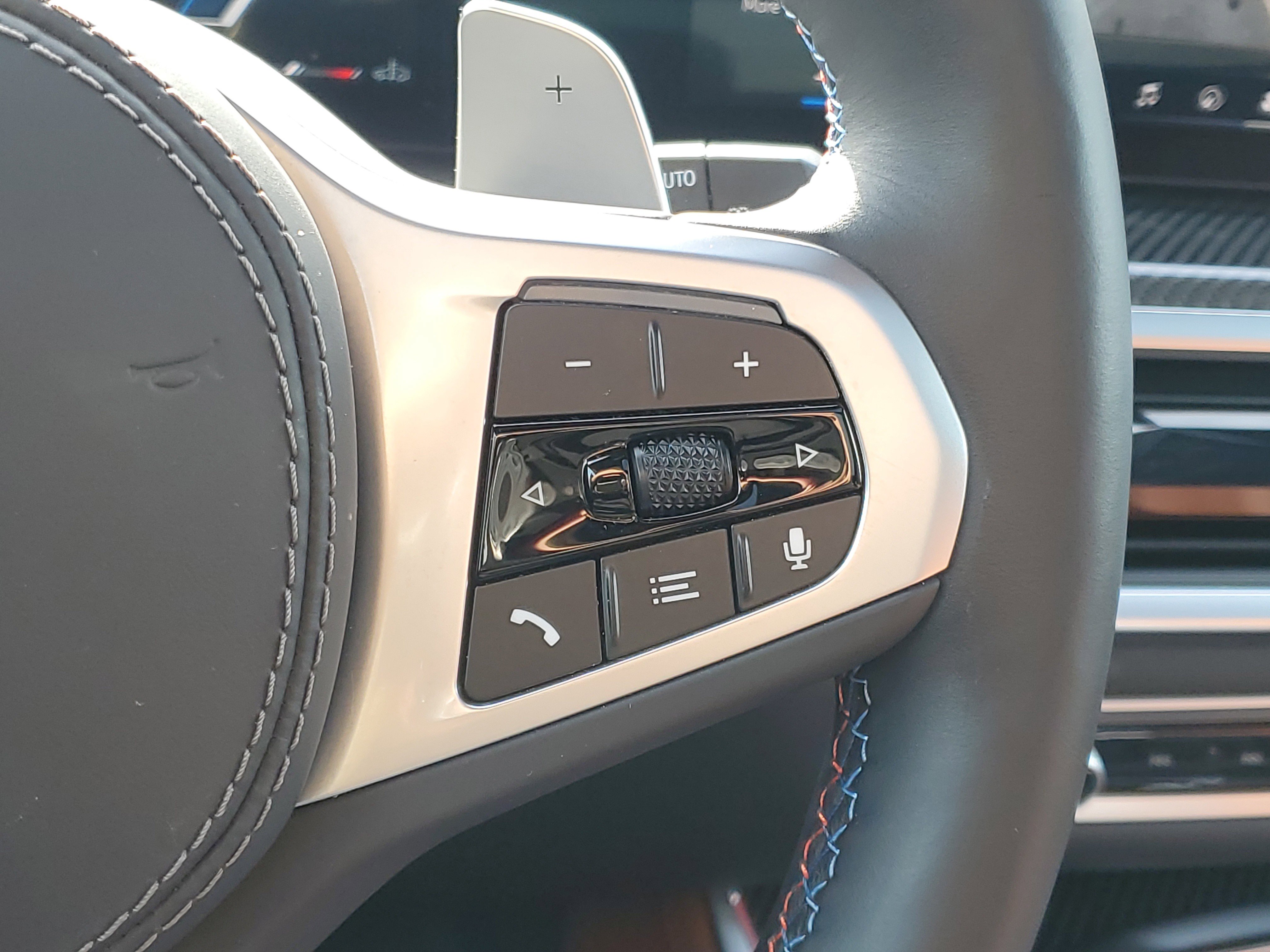 Certified 2025 BMW X5 M60i image 13