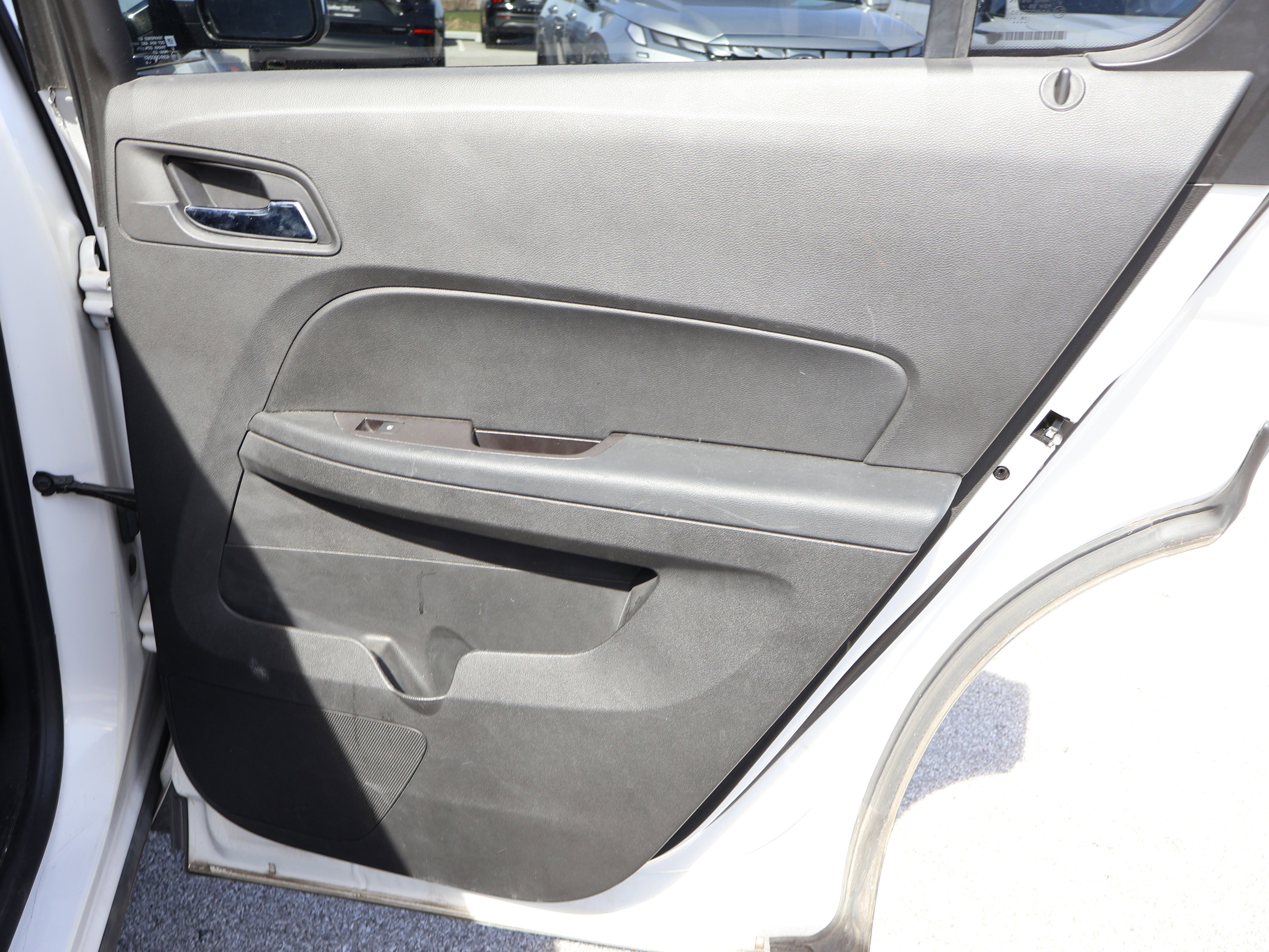 Used 2017 Chevrolet Equinox Premier w/ Enhanced Convenience Package image 12