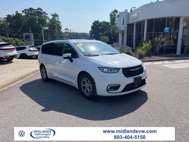 Used 2023 Chrysler Pacifica Limited