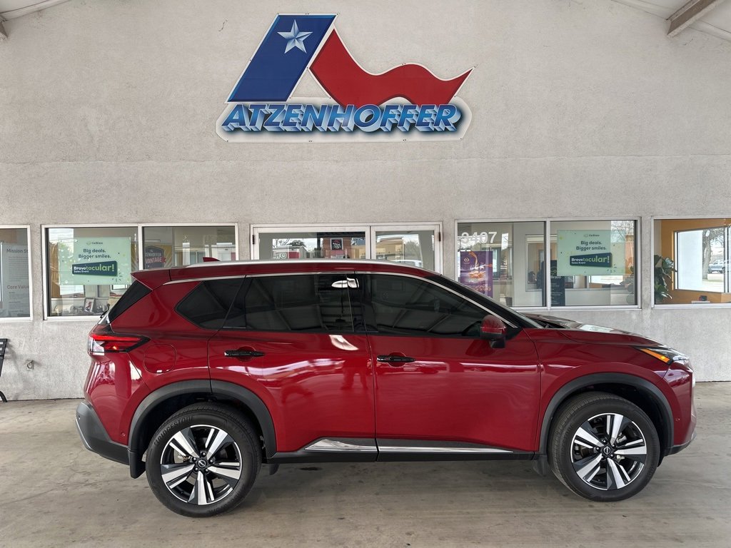 Used 2023 Nissan Rogue SL w/ SL Premium Package image 1
