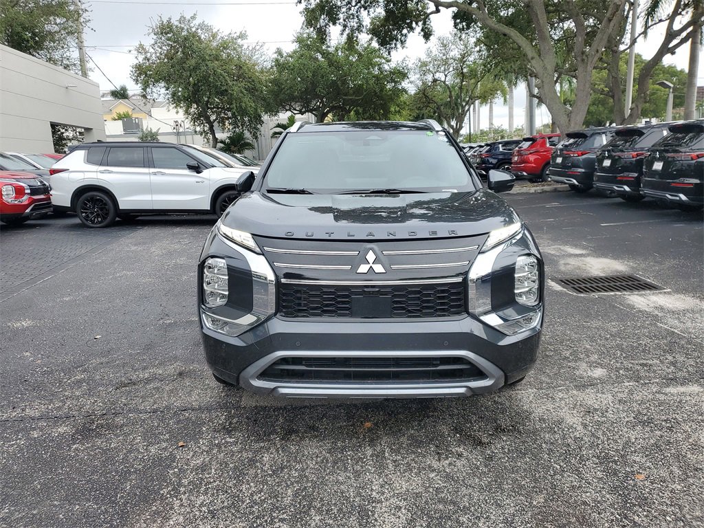 New 2025 Mitsubishi Outlander SEL image 2