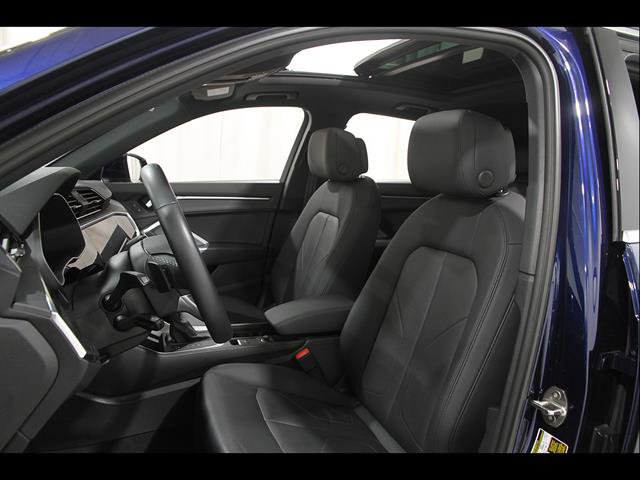 Used 2025 Audi Q3 2.0T Premium AWD/4WD image 5