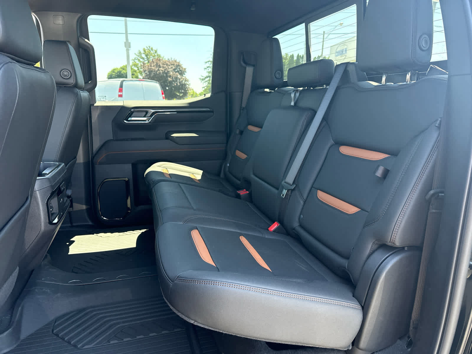 New 2026 GMC Sierra 1500 AT4 w/ AT4 Premium Package AWD/4WD image 27