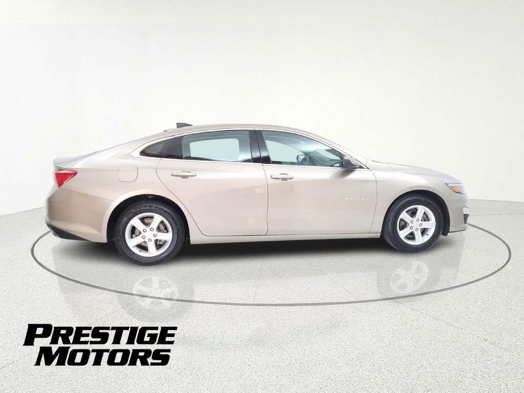 Used 2022 Chevrolet Malibu LS w/ Driver Confidence Package II FWD image 9