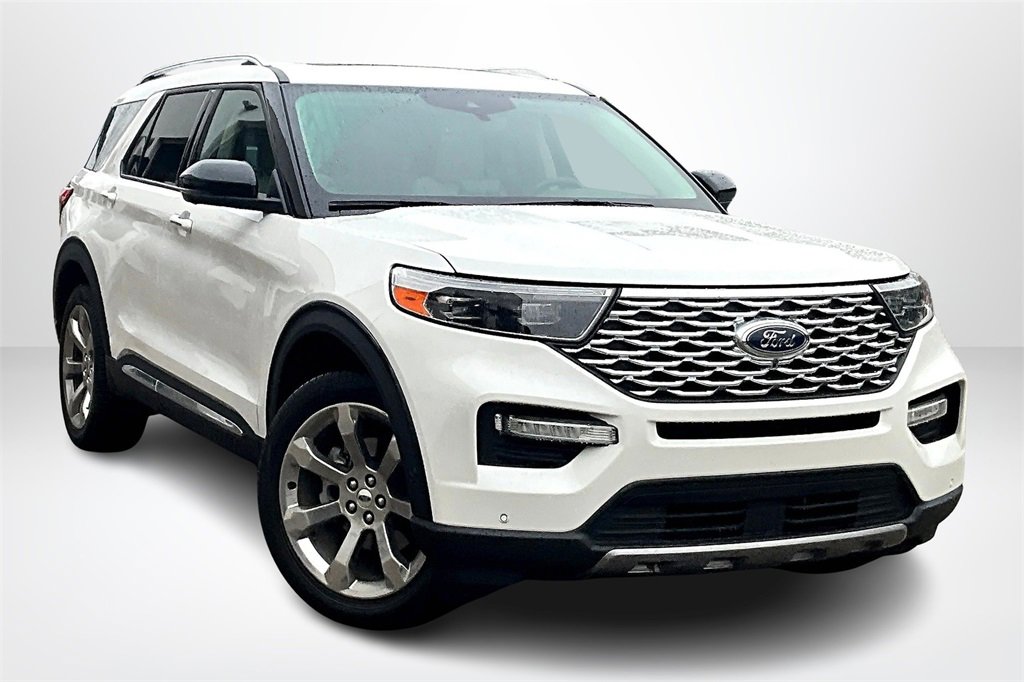 Used 2020 Ford Explorer Platinum w/ Premium Technology Package image 3