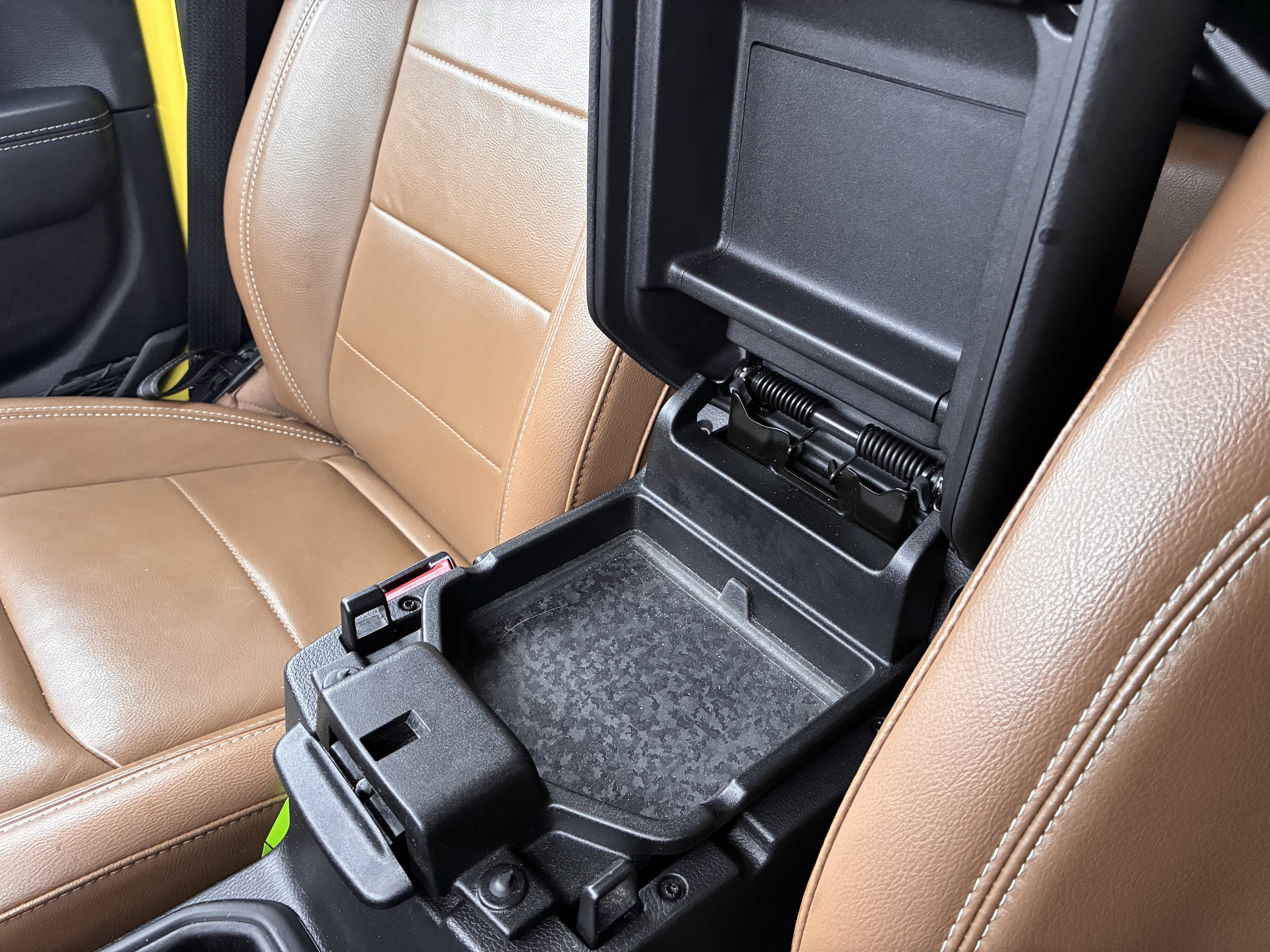 Used 2023 Jeep Wrangler Unlimited Sahara w/ Dual Top Group image 23