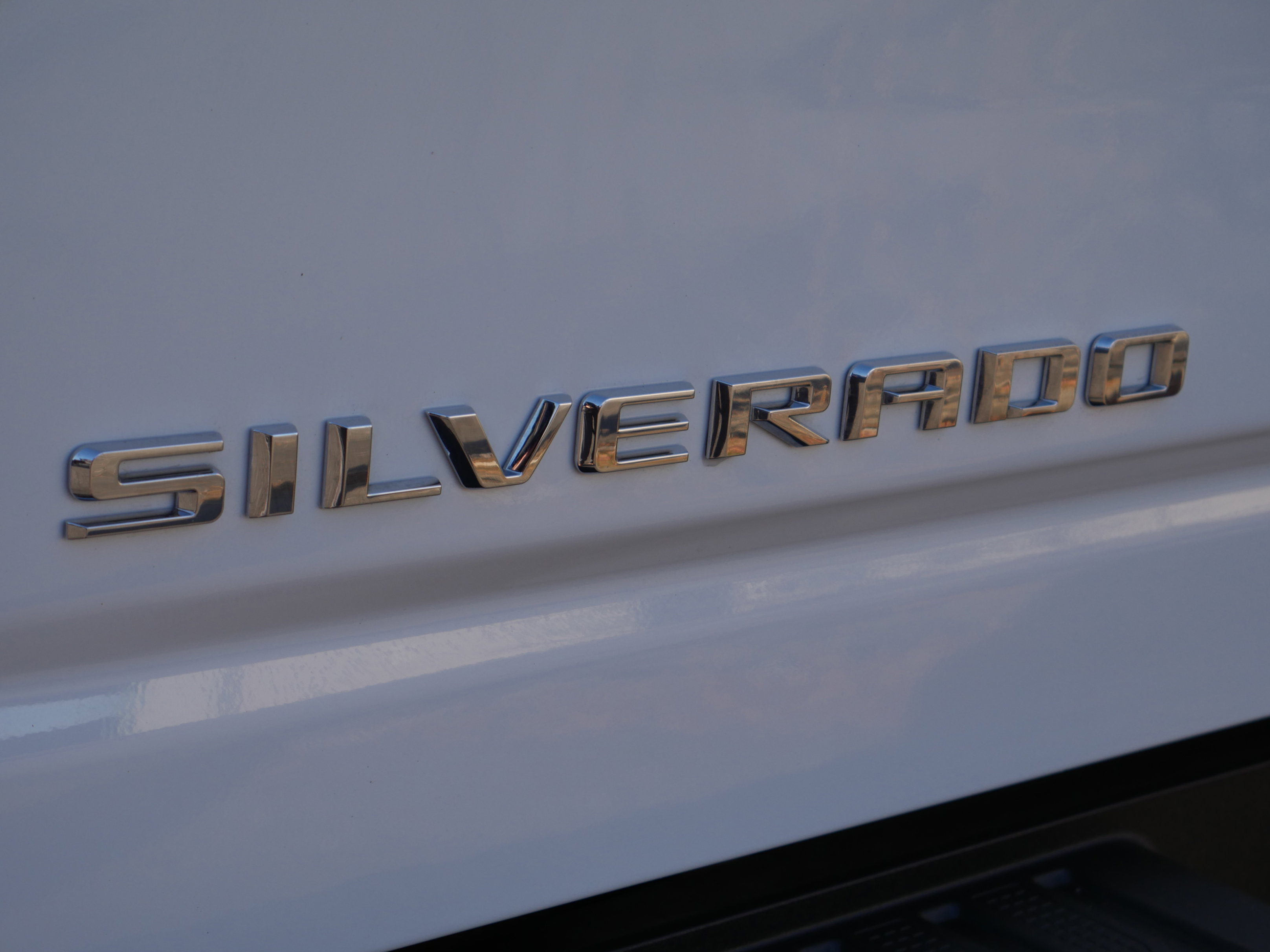 Used 2024 Chevrolet Silverado 2500 Custom w/ Custom Value Package image 20