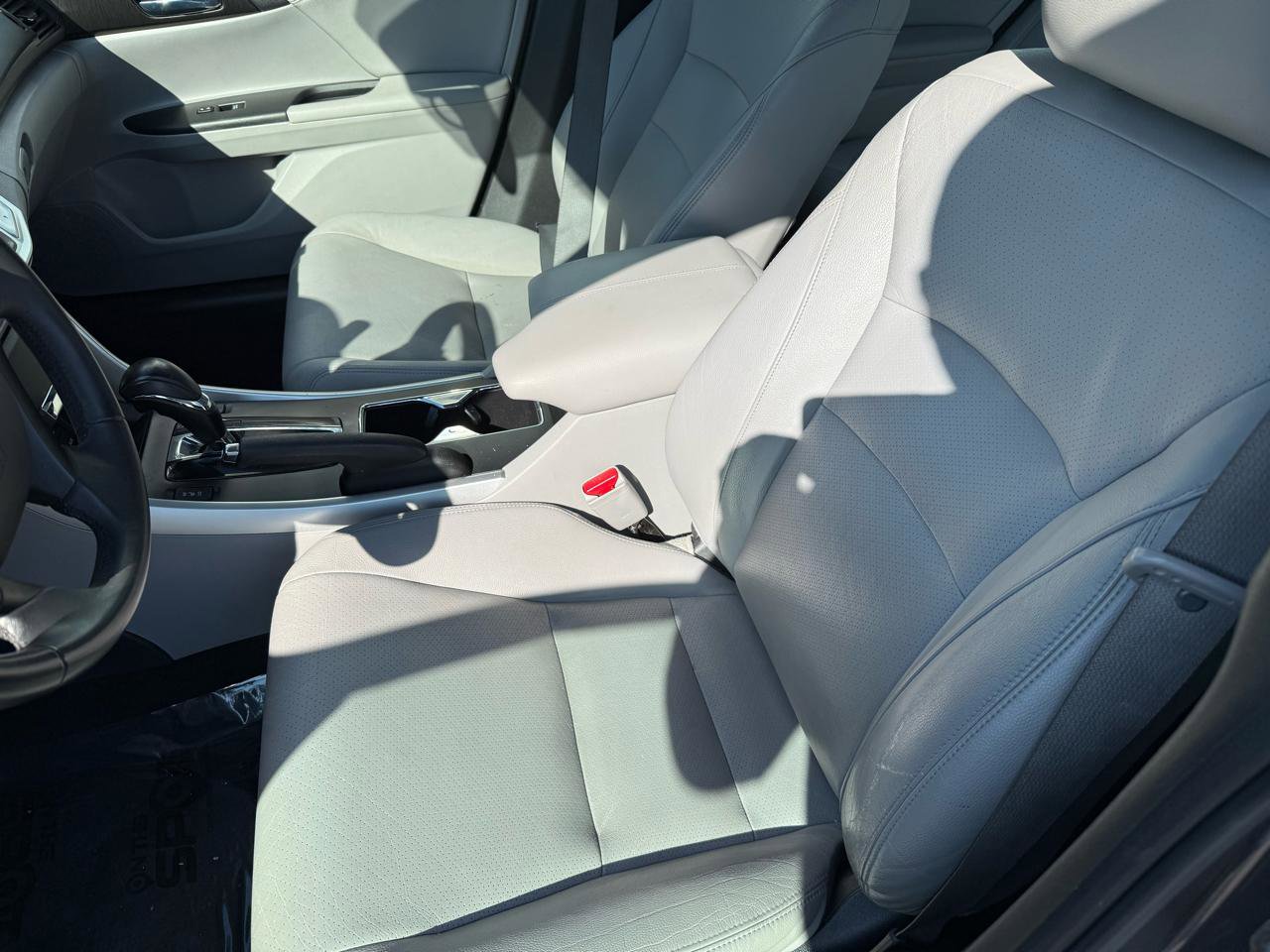 Used 2015 Honda Accord EX-L image 12