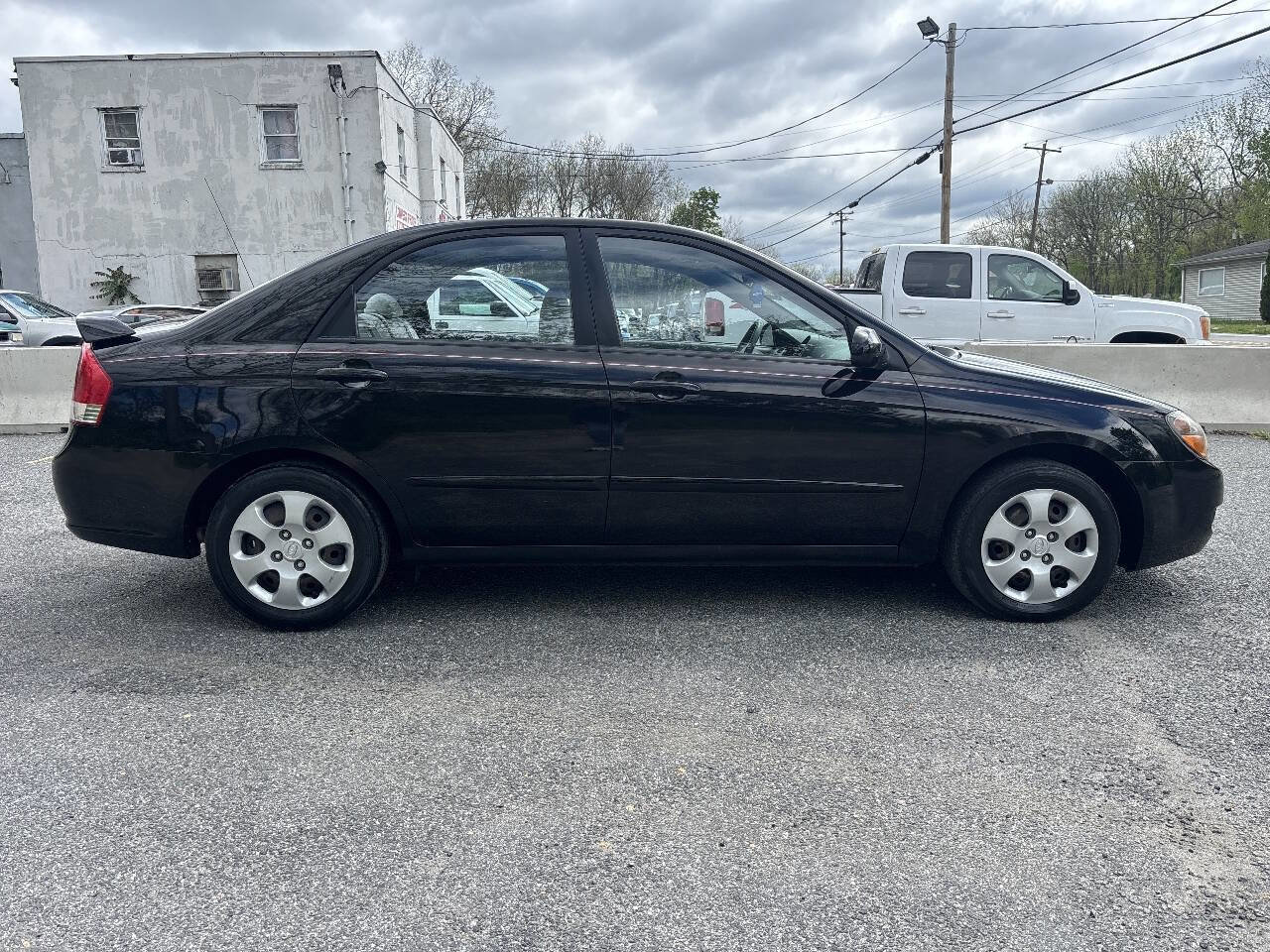 Used 2009 Kia Spectra EX FWD image 10