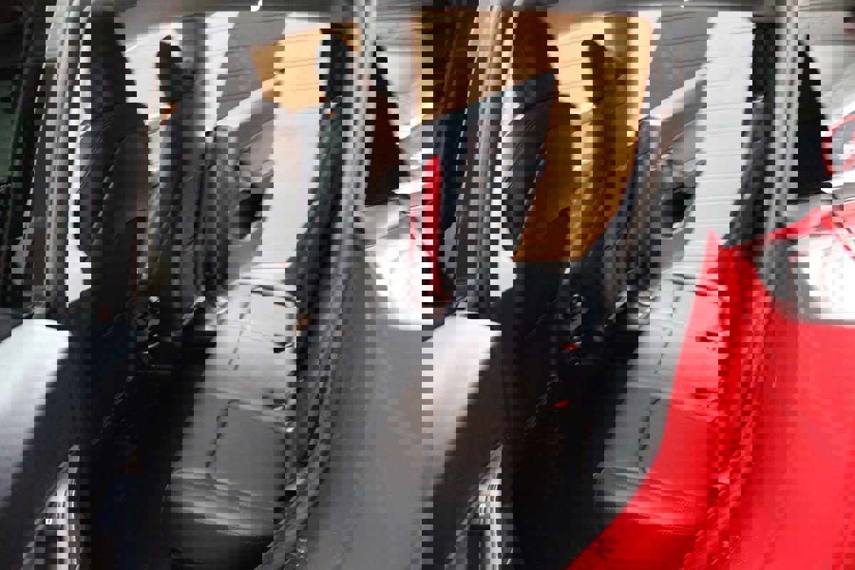 Used 2023 Tesla Model Y Performance image 12