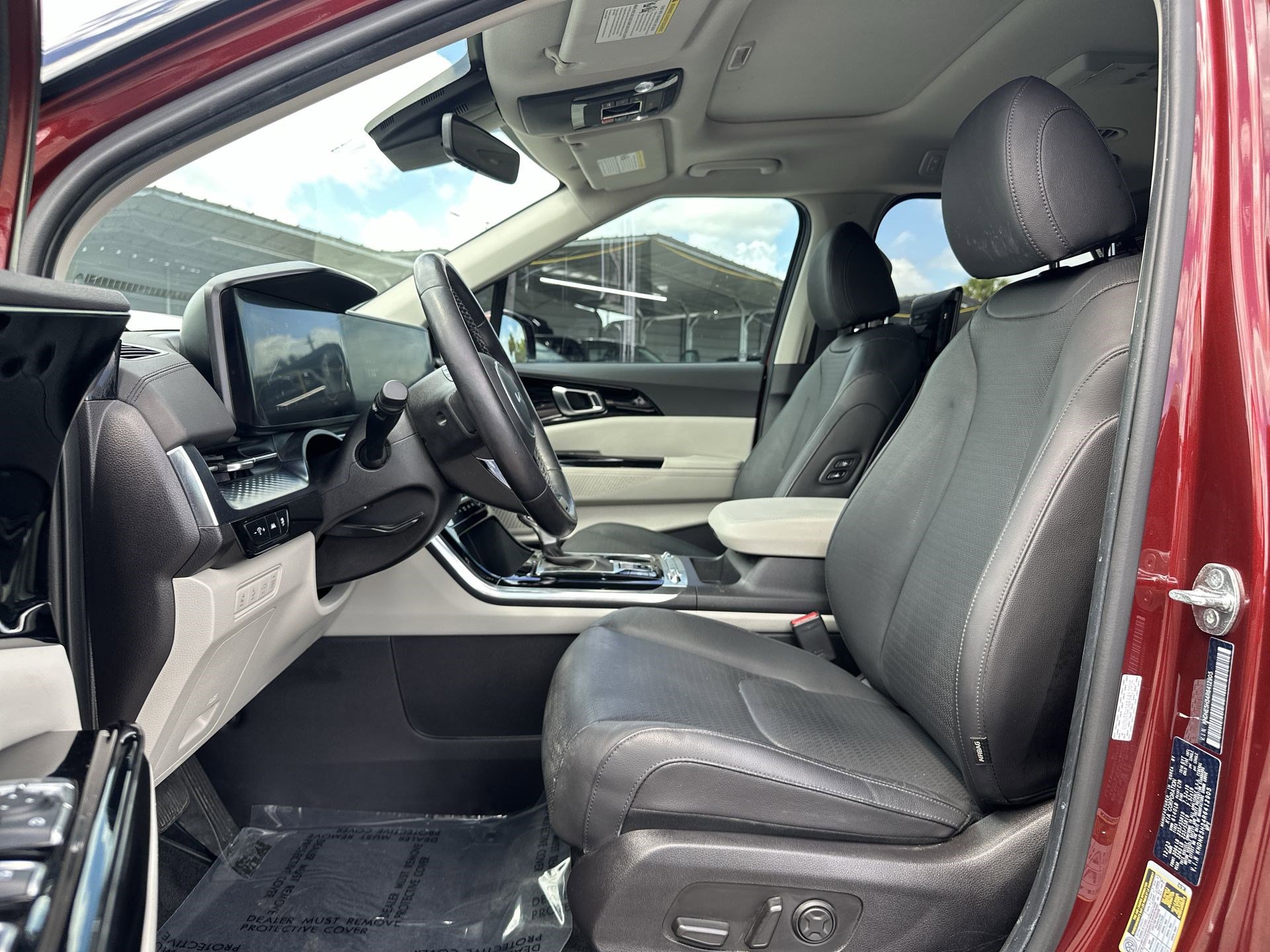 Certified 2024 Kia Carnival SX Prestige image 13