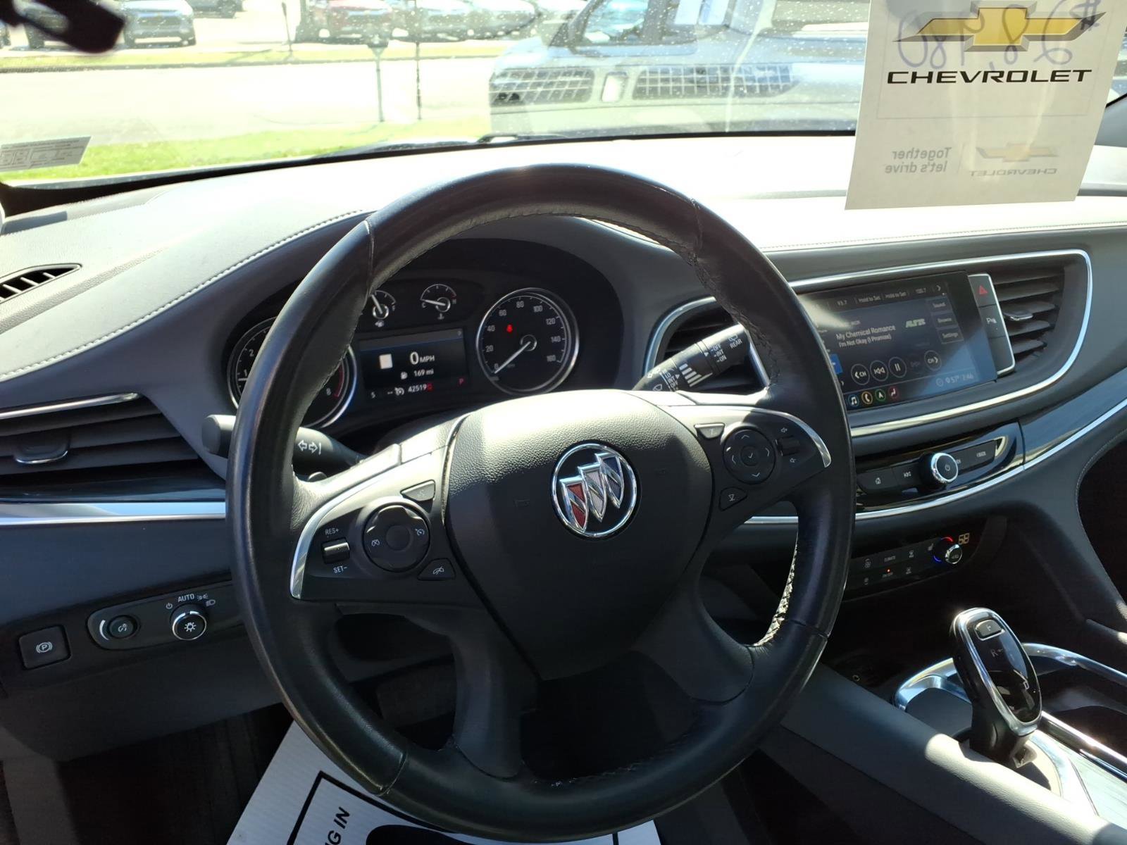 Used 2021 Buick Enclave Essence w/ Sport Touring Edition image 11