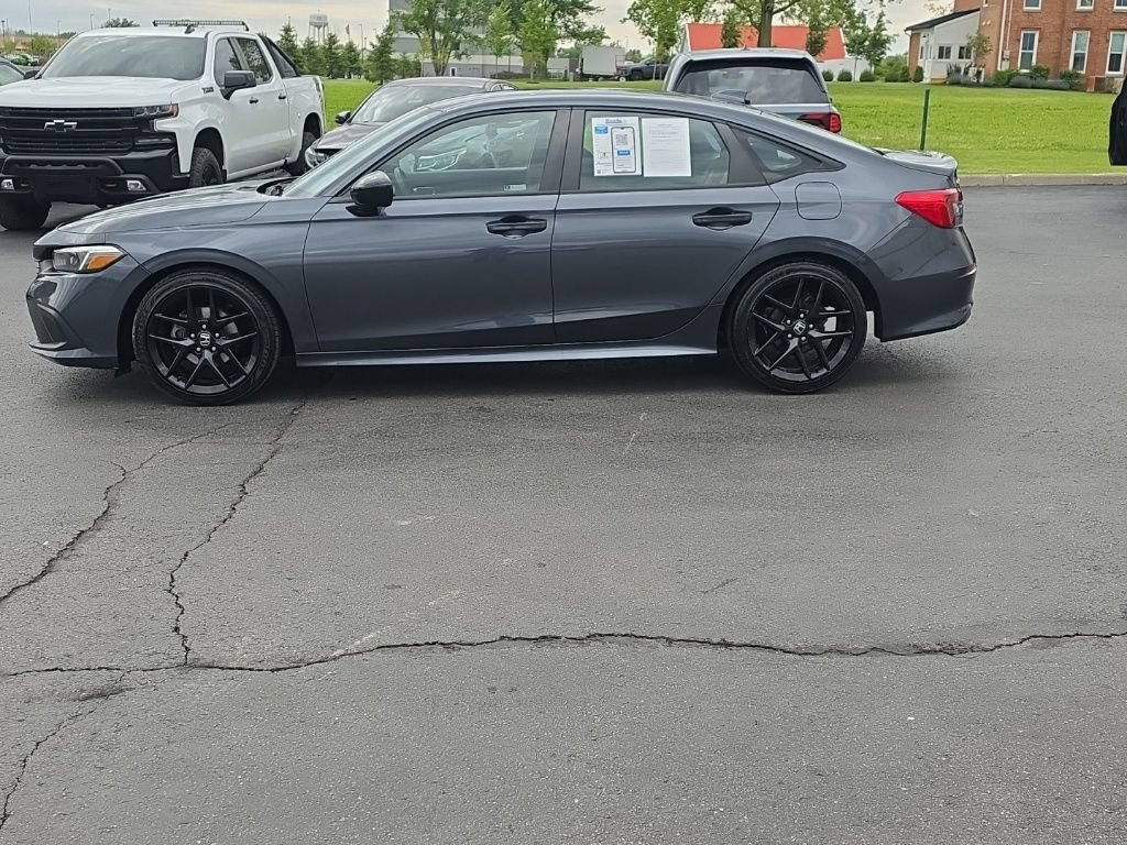 Used 2023 Honda Civic Sport image 4