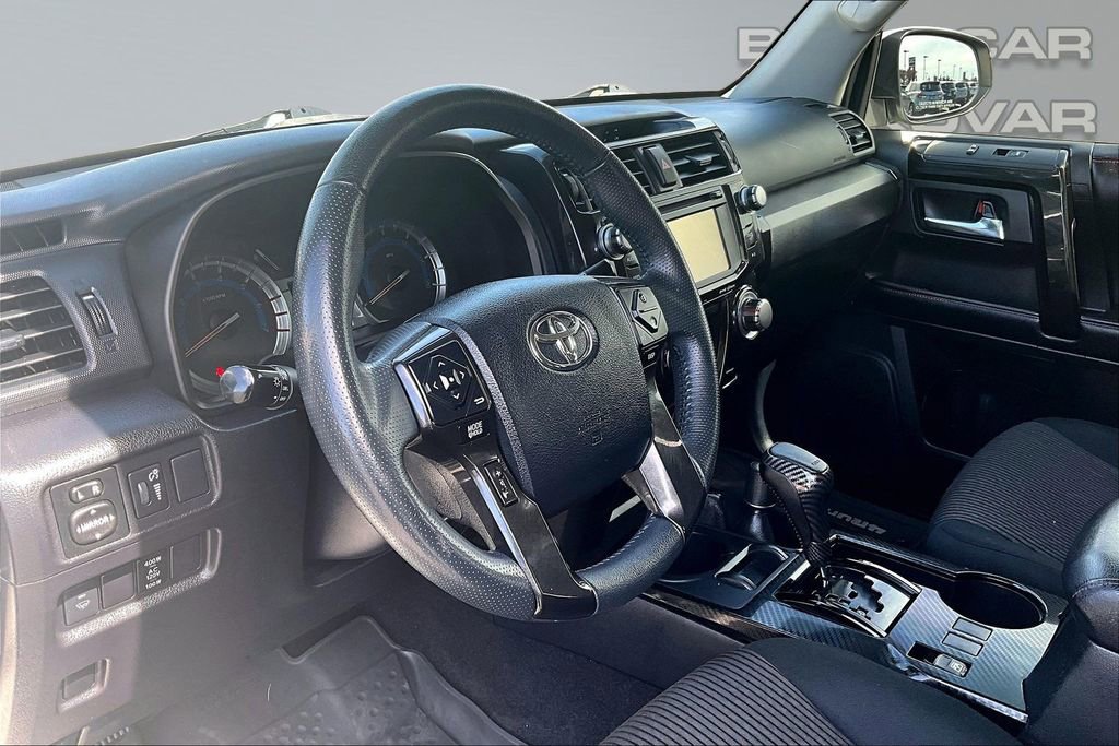 Used 2017 Toyota 4Runner TRD Off-Road AWD/4WD image 14