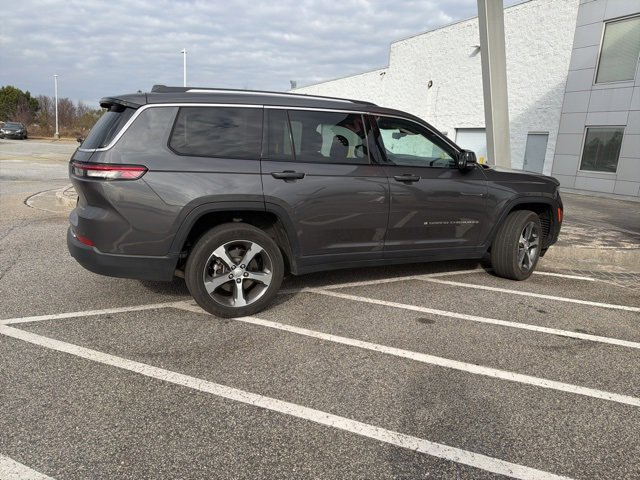 Used 2023 Jeep Grand Cherokee L Limited w/ Luxury Tech Group II image 11
