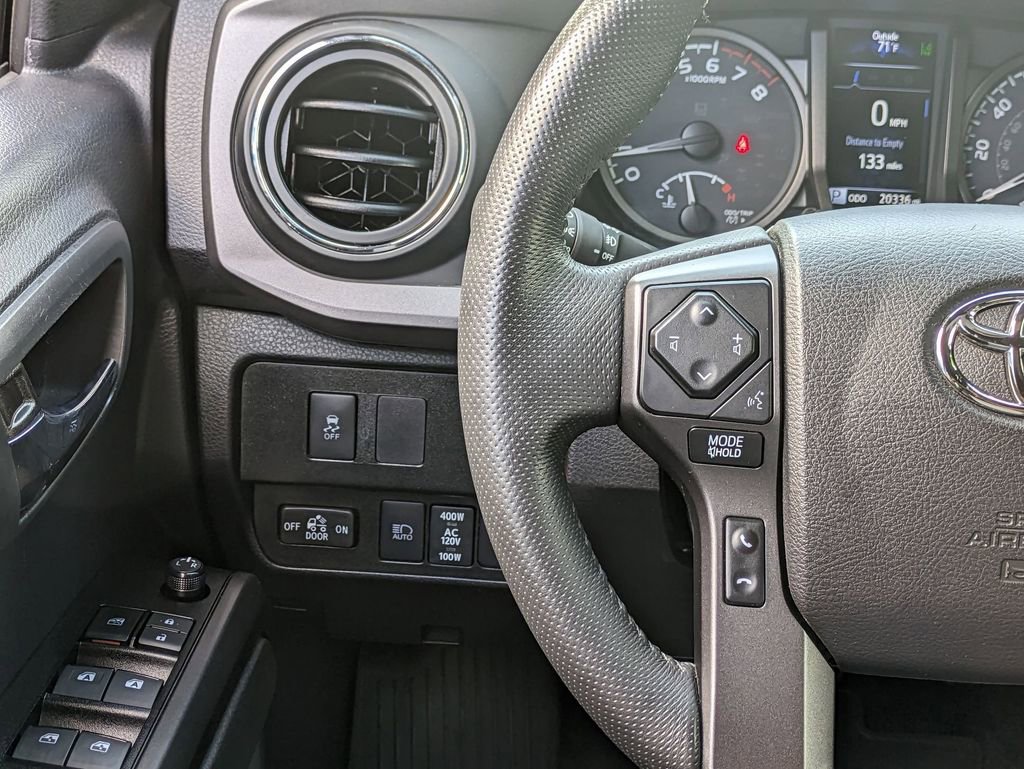 Used 2022 Toyota Tacoma TRD Off-Road image 13