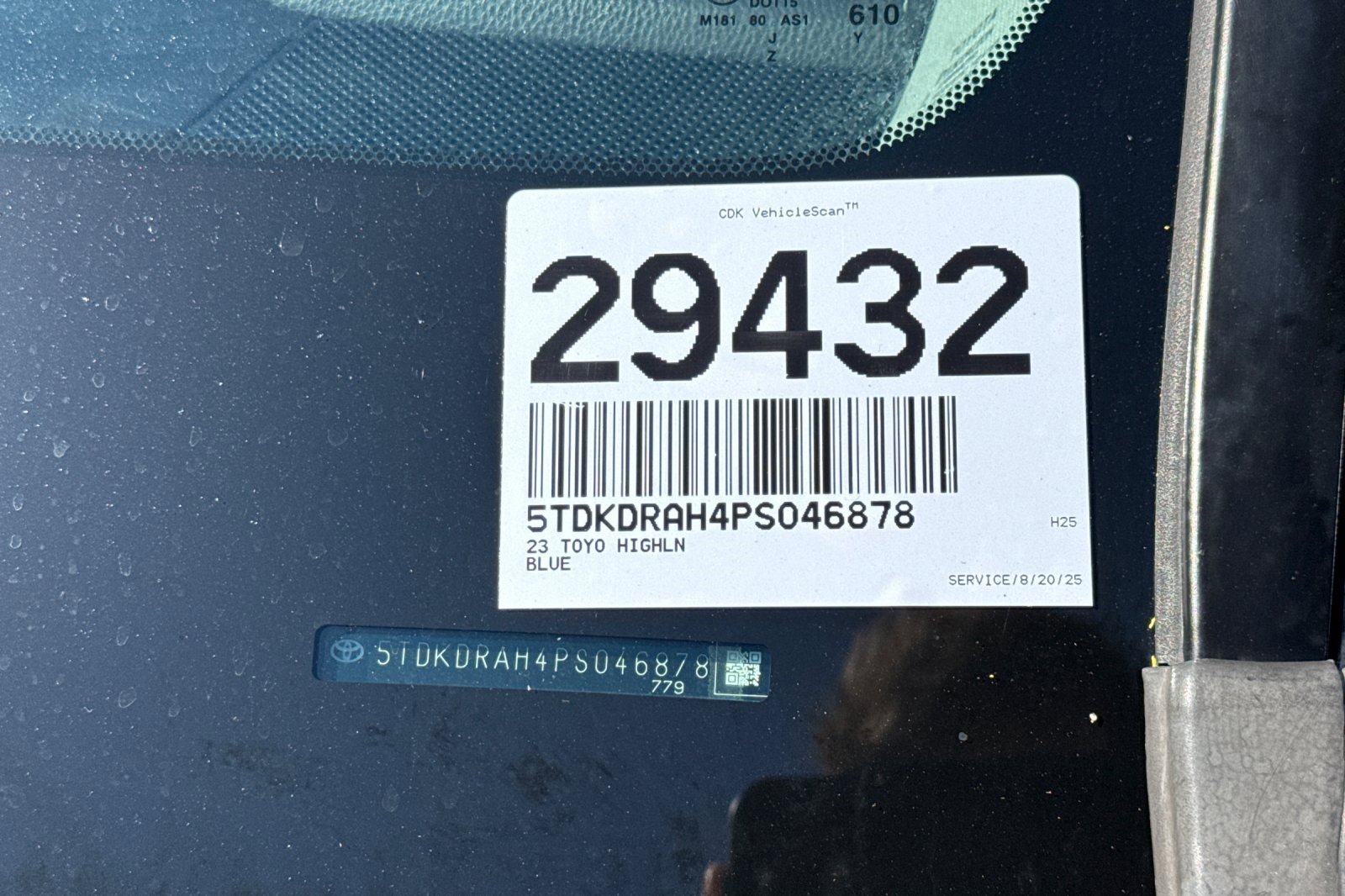 Used 2023 Toyota Highlander XLE image 30