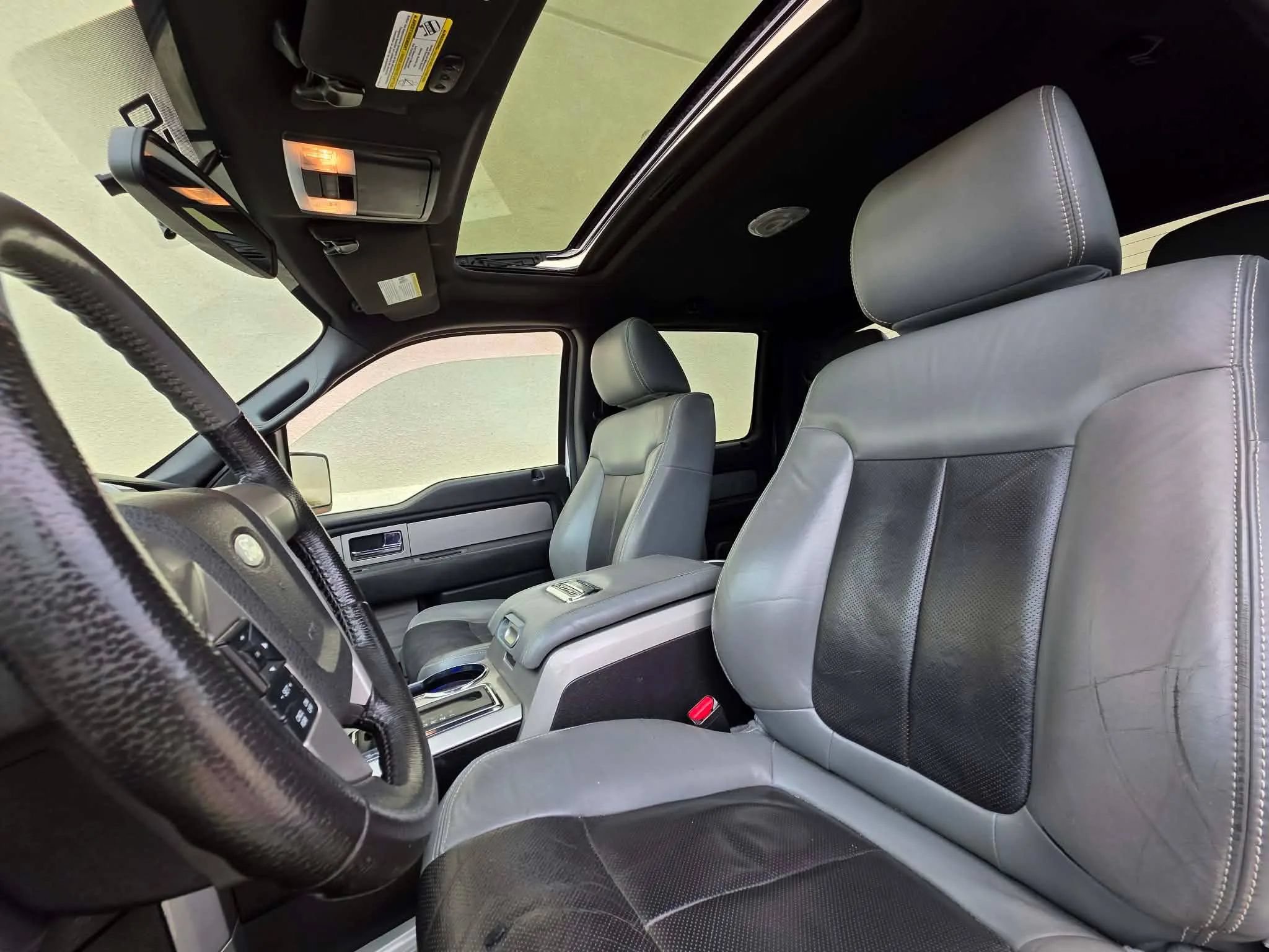 Used 2011 Ford F150 Lariat Limited RWD image 10