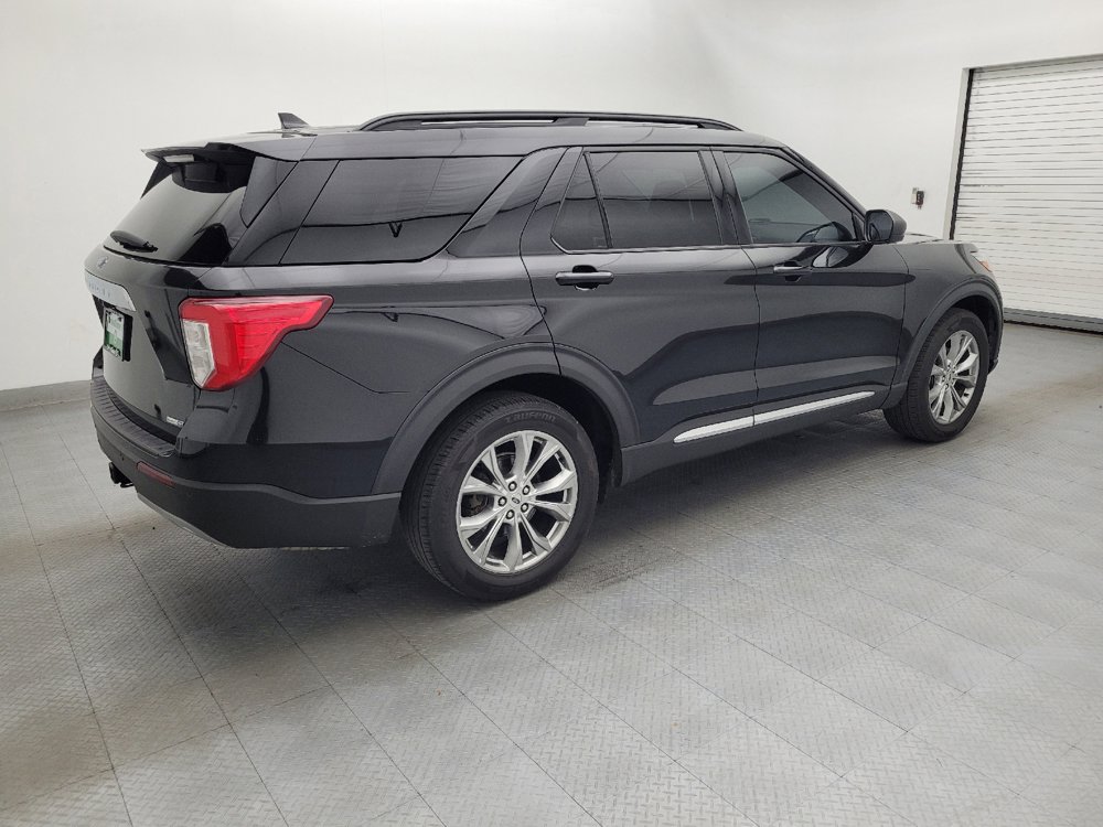 Used 2020 Ford Explorer XLT w/ Equipment Group 202A AWD/4WD image 10