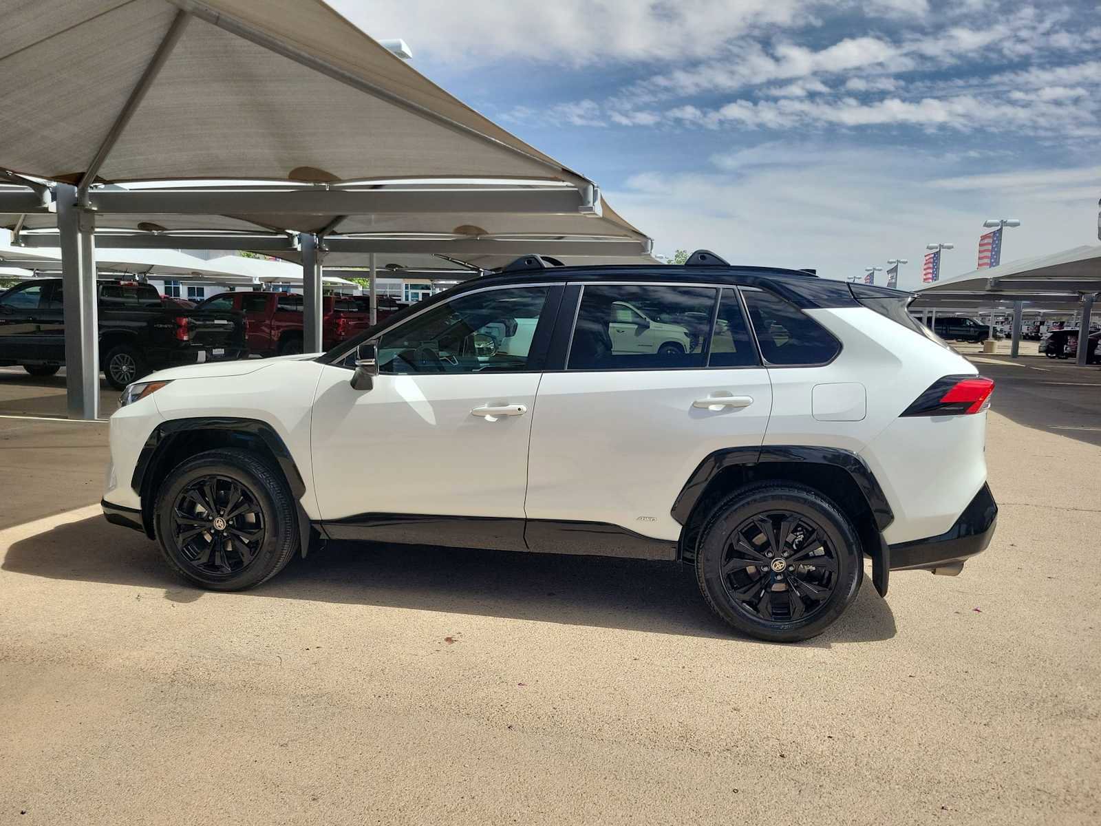 Used 2024 Toyota RAV4 XSE w/ Advanced Technology Package AWD/4WD image 5