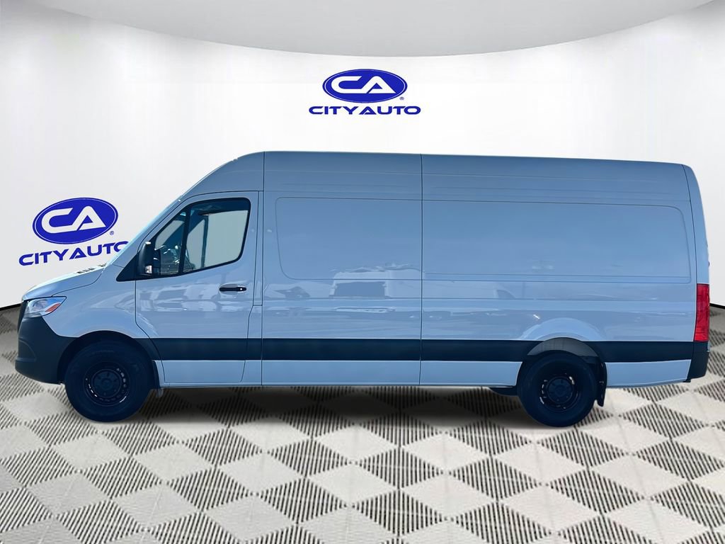 Used 2025 Mercedes-Benz Sprinter 2500 image 7
