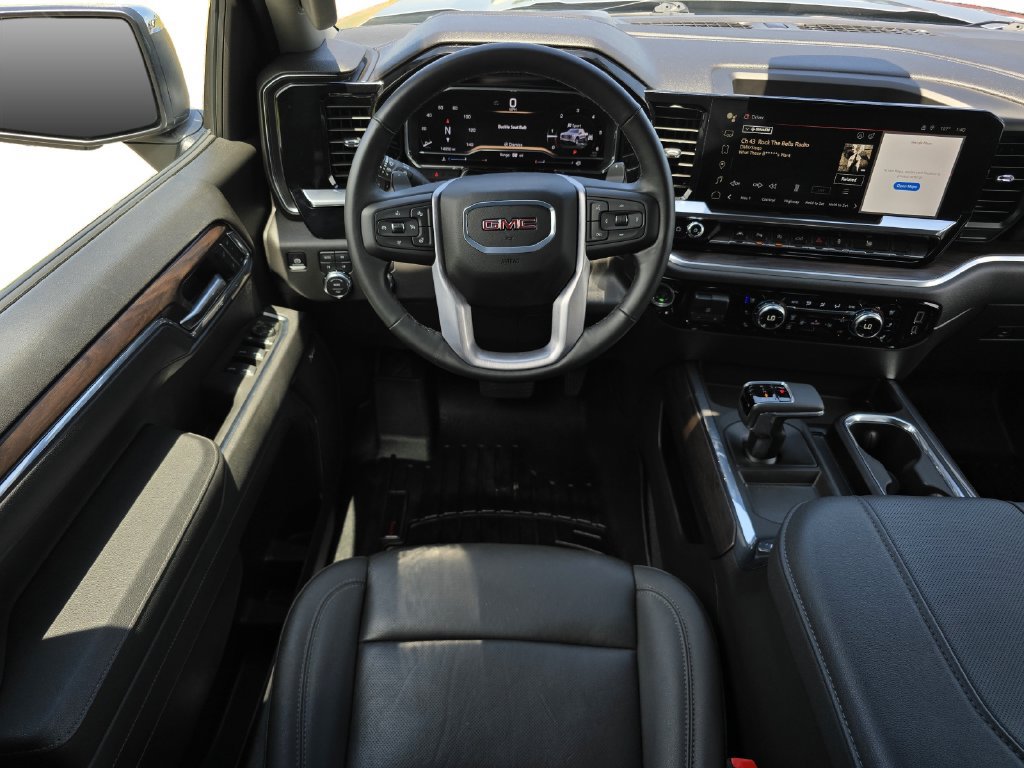 Used 2025 GMC Sierra 1500 SLT w/ SLT Premium Package AWD/4WD image 19